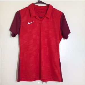 Red Dri-fit NIKE collard shirt‼️♦️